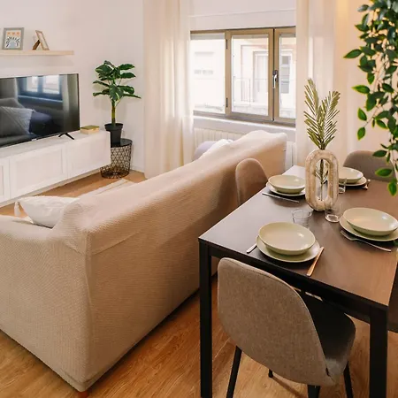 Centro, Hospital Y Campus Universitario A 5 Minutos - Camas De Primera - Lavadora - Smarttv - Wifi 1 Gb - Teletrabajo Salamanca