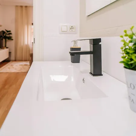 Centro, Hospital Y Campus Universitario A 5 Minutos - Camas De Primera - Lavadora - Smarttv - Wifi 1 Gb - Teletrabajo Apartment Salamanca