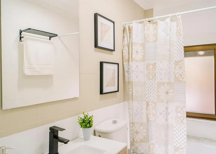 Centro, Hospital Y Campus Universitario A 5 Minutos - Camas De Primera - Lavadora - Smarttv - Wifi 1 Gb - Teletrabajo